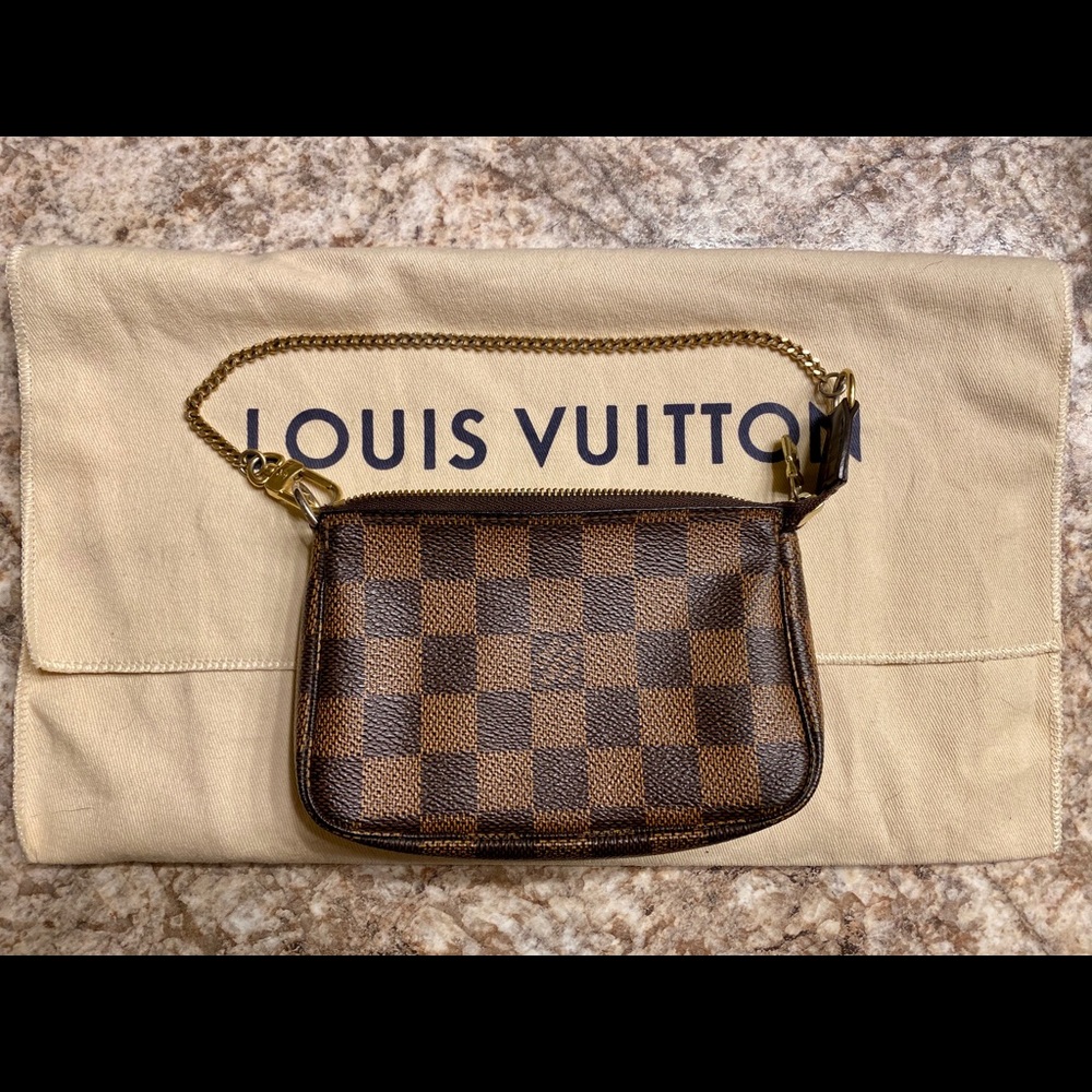 Louis Vuitton Damier Mini Pochette Accessoires